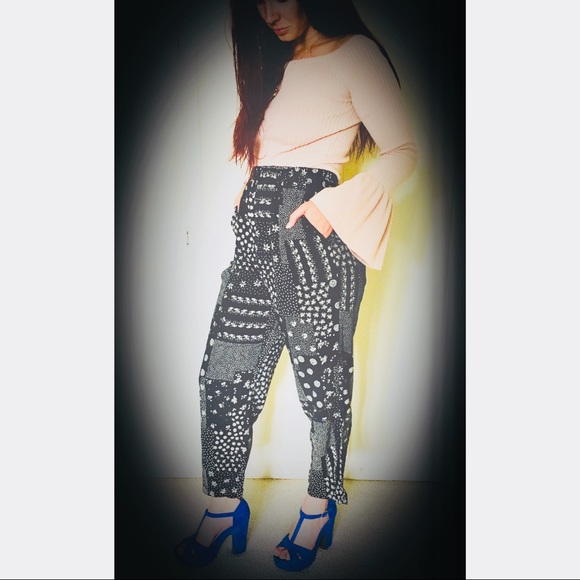 Patterned Palazzo Pants - Picture 2 of 3